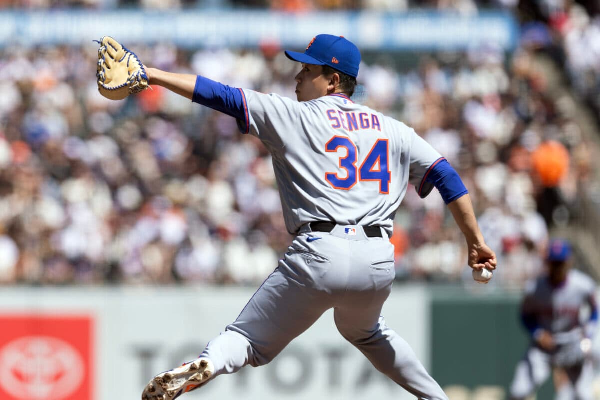 Starting Pitcher Fastball Velocity Gainers &amp; Decliners -- Apr 6, 2026